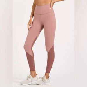 Vuori Light Pink Colorblock Leggings